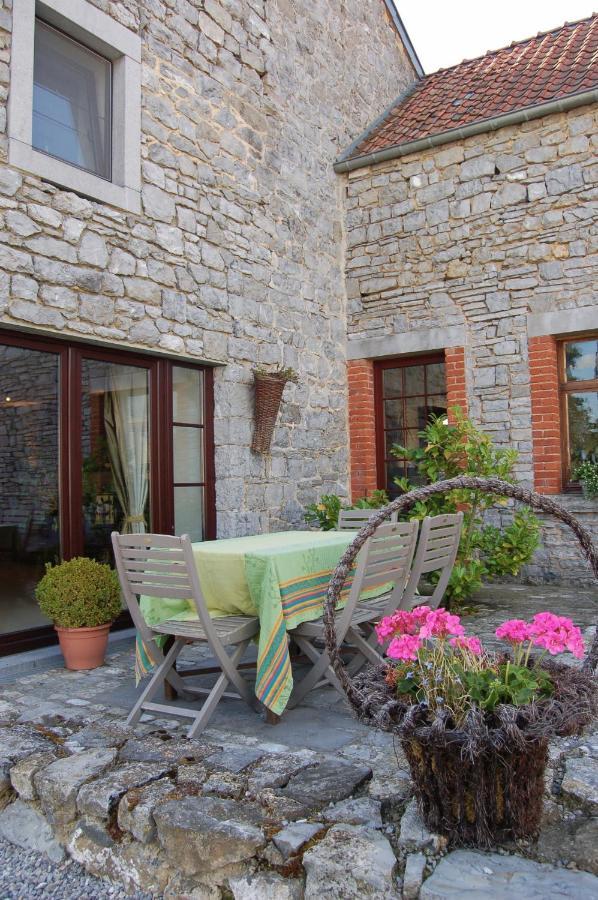 B&B Chession Falaen Exterior photo