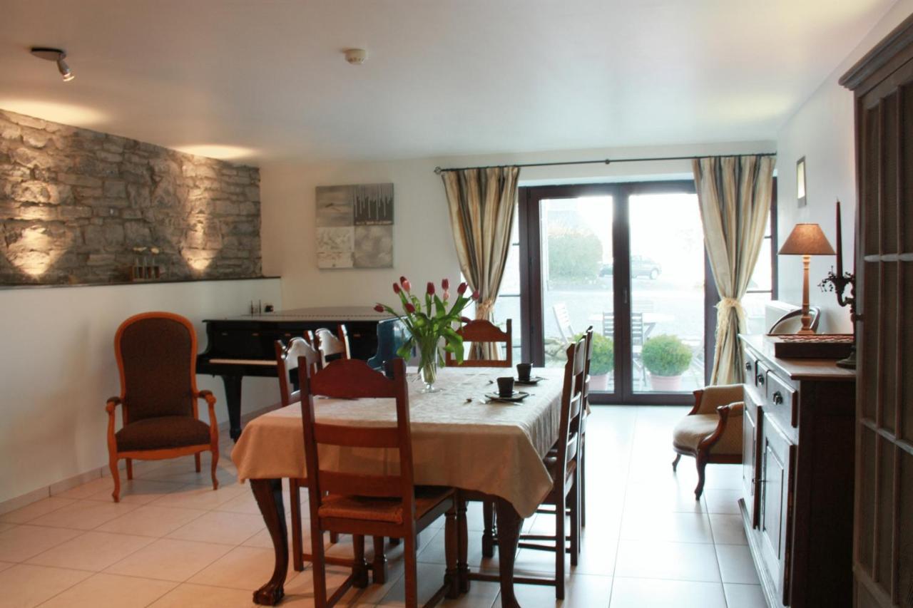 B&B Chession Falaen Exterior photo